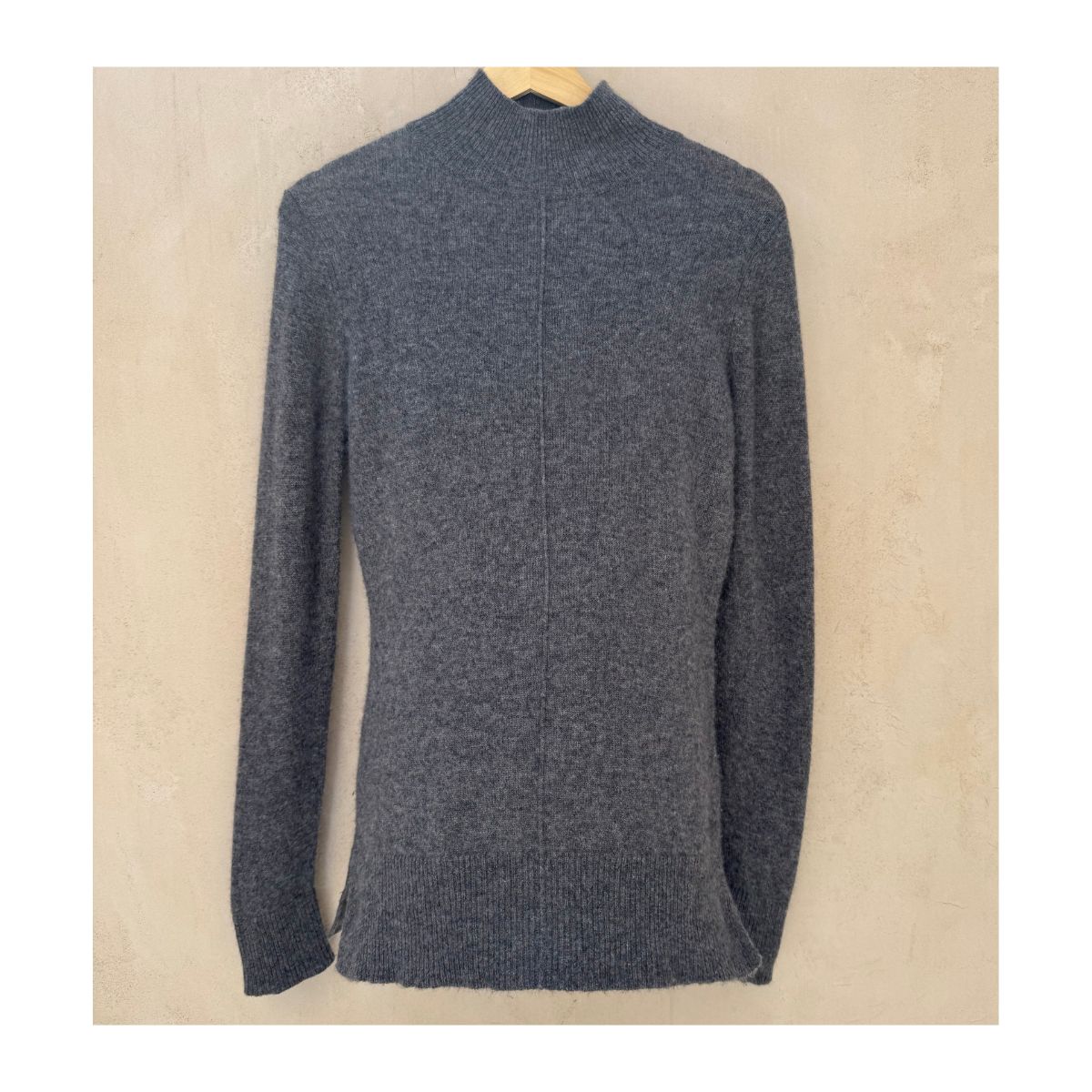 pullover-cashmere-gris-topo-cuello-mock-41hawthorn-amelie-curaduria-2
