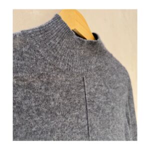 pullover-cashmere-gris-topo-cuello-mock-41hawthorn-amelie-curaduria-4