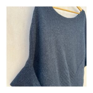 pullover-vince-oversized-lana-merino-negro-carbon-amelie-curaduria-3