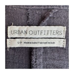top-negro-urbanoutfitters-amelie-4