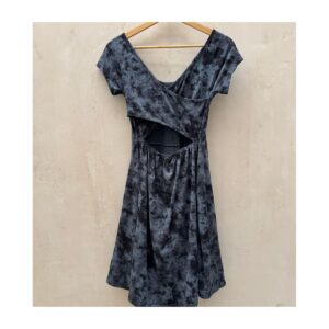 vestido-pact-algodon-organico-marmoleado-negro-espalda-descubierta-talla-s-3