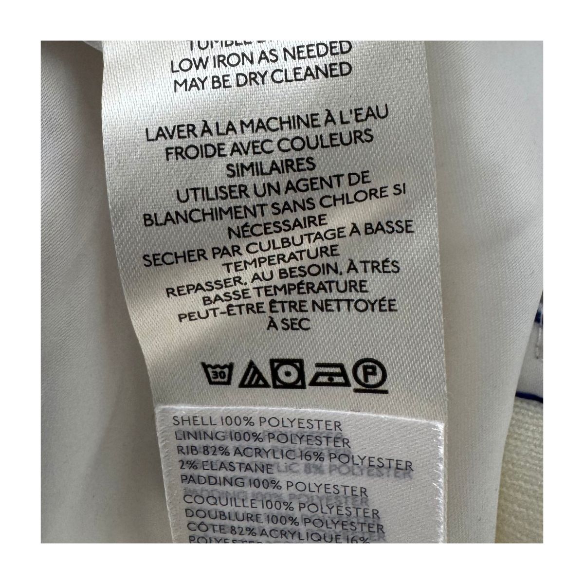 bomber corta floral by anthropologie, blanco con flores azul cobalto y mangas abullonadas