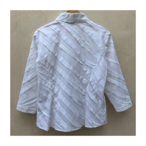 camisa blanca escultural lafayette 148 new york con textura diagonal y mangas entre tres cuartos y largas