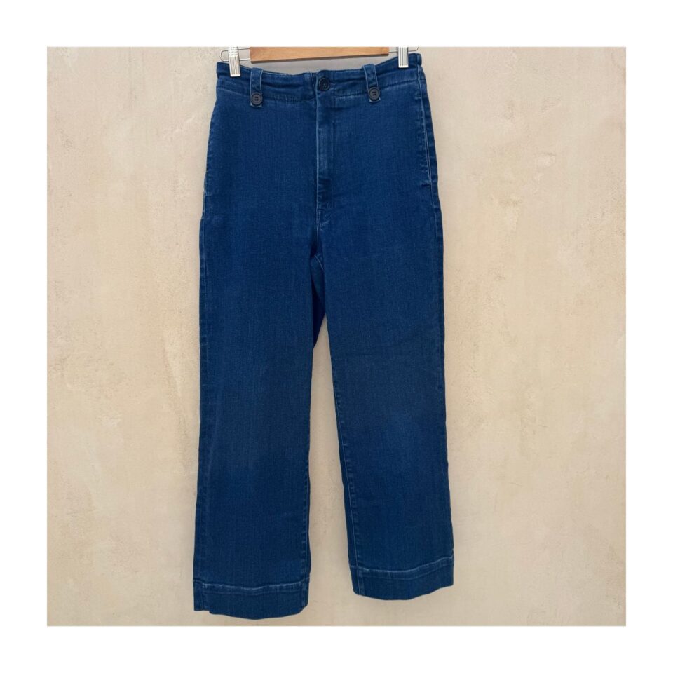 pantalón denim mother the zipped greaser loop corte recto tiro alto cropped