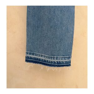 jeans mother superior high waisted hiker hover undone hem, talla 29, lavado on my knees; straight leg, tiro alto, rotos en rodillas y dobladillo deshilachado original