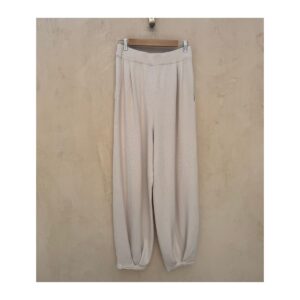 jogger Treya Knit de segunda manoen punto marfil con mezcla lino y silueta oversize de Free People, talla XL. Moda circular, ropa usada