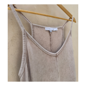mono-oversized-west-coast-taupe-sincerely-jules-l-curaduria-amelie-3