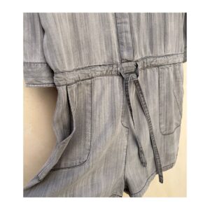 Romper de segunda mano utility gris vintage de Velvet Heart en 100 % Tencel, con cintura ajustable y fit relajado, talla M.ropa usada