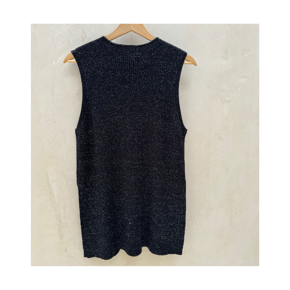 nwt vest cupcakes and cashmere negro brillante sin mangas tejido metálico