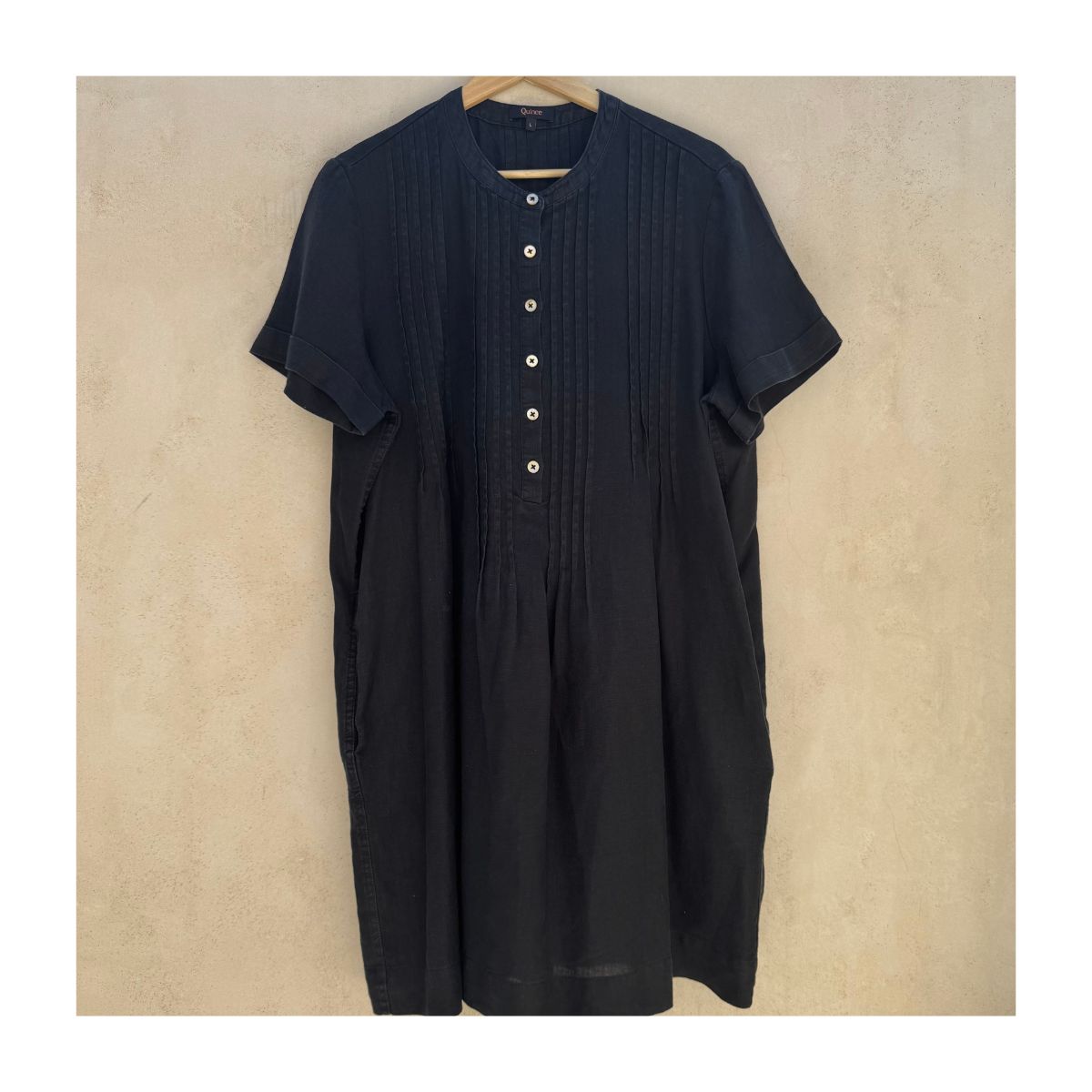 Vestido corto negro Quince - Vista frontal completa