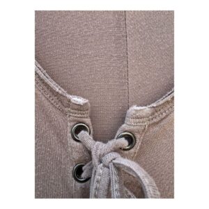 vestido maxi gris topo con silueta fluida y escote con cordón trenzado, acabado sofisticado y caída elegante
