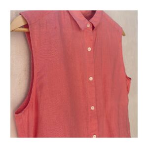 Blusa sin mangas Uniqlo en 100% lino y color colar, estilo minimalista japonés . Talla S