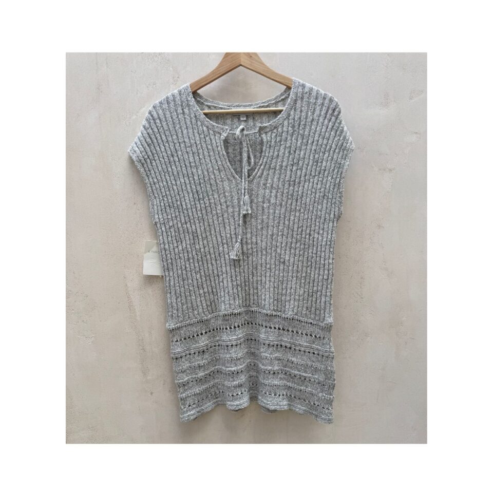 Chaleco Kinross punto artesanal en 100% algodón premium. Estilo coastal grandma