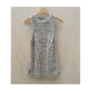Chaleco de punto de segunda mano premium, curado por Amelie. Marca Loft, estilo boho chic y talla XXS