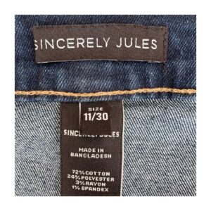 Falda mini en denim de Sincerly Jules con cierre frontal y corte A. Talla 30 y look urbano