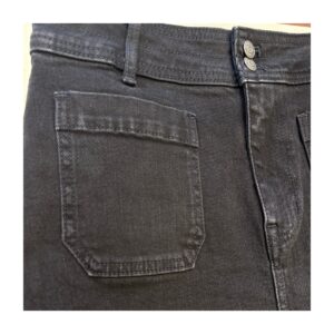Falda mini Madewell en denim negro y talla 0. Con doble botón. estilo efortless chic