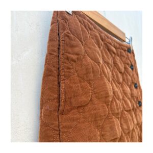 Quilted Corduroy Skirt. Falda tipo pana alcochada marca madewell en talla s color terracota. estilo boho chic