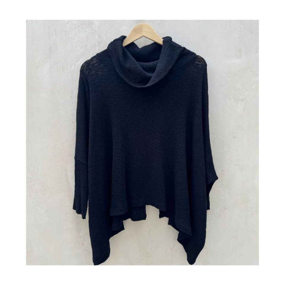 Pullover World Traveler negro de Free People Beach con cuello alto y espalda abierta, talla S.