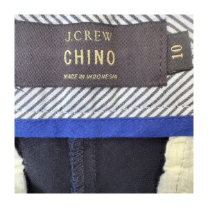 Shorts clásicos Chino de segunda mano marca J.Crew en color azul marino talla 10. stilo preppy ideales para verano. ropa usada en perfecto estado