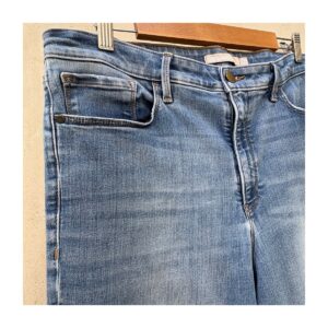Jeans Sculptek Straight Leg. Talla L, azul claro