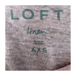 Loft t‑shirt lila de segunda mano y de lino 100%, talla XXS, corte relajado y textura natural fresca. Ropa usada