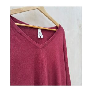 Pullover Pact de segunda mano color burgundy de algodón orgánico, manga larga y escote en V, talla M, hecho en India. Ropa usada