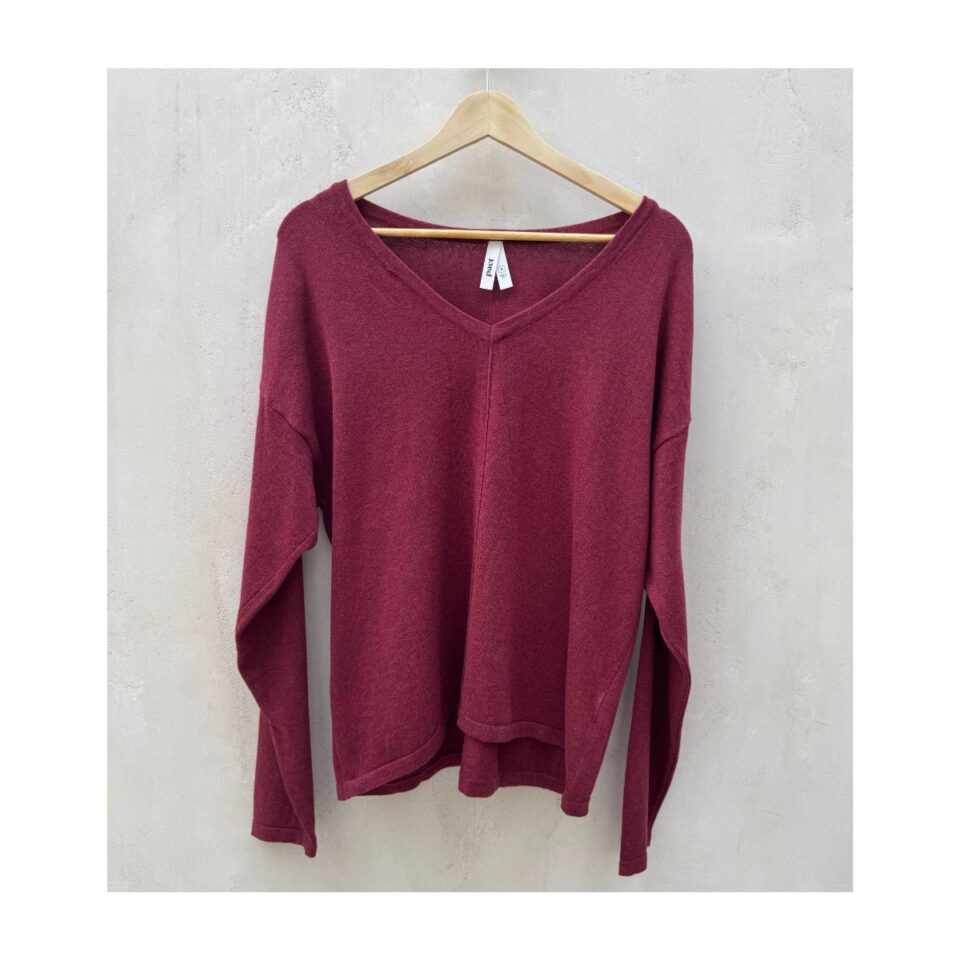 Pullover Pact de segunda mano color burgundy de algodón orgánico, manga larga y escote en V, talla M, hecho en India. Ropa usada
