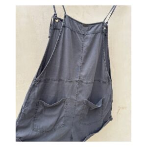 Romper Billabong Wild Pursuit de segunda mano en gris carbón con tirantes ajustables y bolsillos, talla M. Ropa usada
