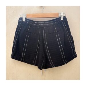 Short 100% algodón negro con lineas blancas. Marca lou & grey talla xs. estilo soft girl