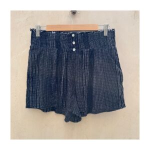 Shorts 100% algodón blanco con negro, talla M estilo dark academia marca Francesca's