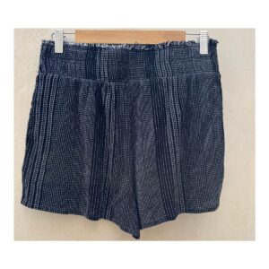 Shorts 100% algodón blanco con negro, talla M estilo dark academia marca Francesca's