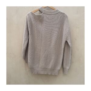 Sweater sin hombro tejido en lana de la marca Velvet by Graham Spencer, estilo minimalista,de segunda mano premium. preloved. Talla S