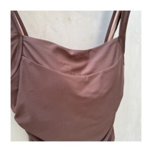 Traje de baño de segunda mano premium. Marca Jcrew, estilo minimalista color cafe. Preloved