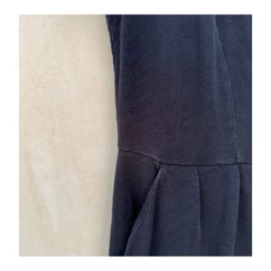 Vestido en 100% algodón negro, marca boden y talla 6 (M). Herencia británica y estilo preppy
