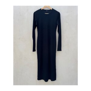 Vestido maxi negro UNIQLO. Talla S, minimalismo japonés