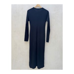 Vestido maxi negro UNIQLO. Talla S, minimalismo japonés