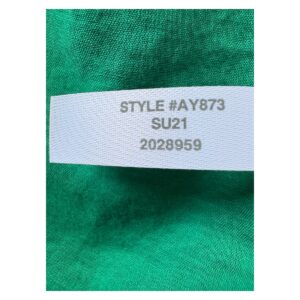 Vestido 100% algodón semi transparente en color verde botella. Talla 6 (S) ideal para verano y vacaciones. estilo preppy y minimalista