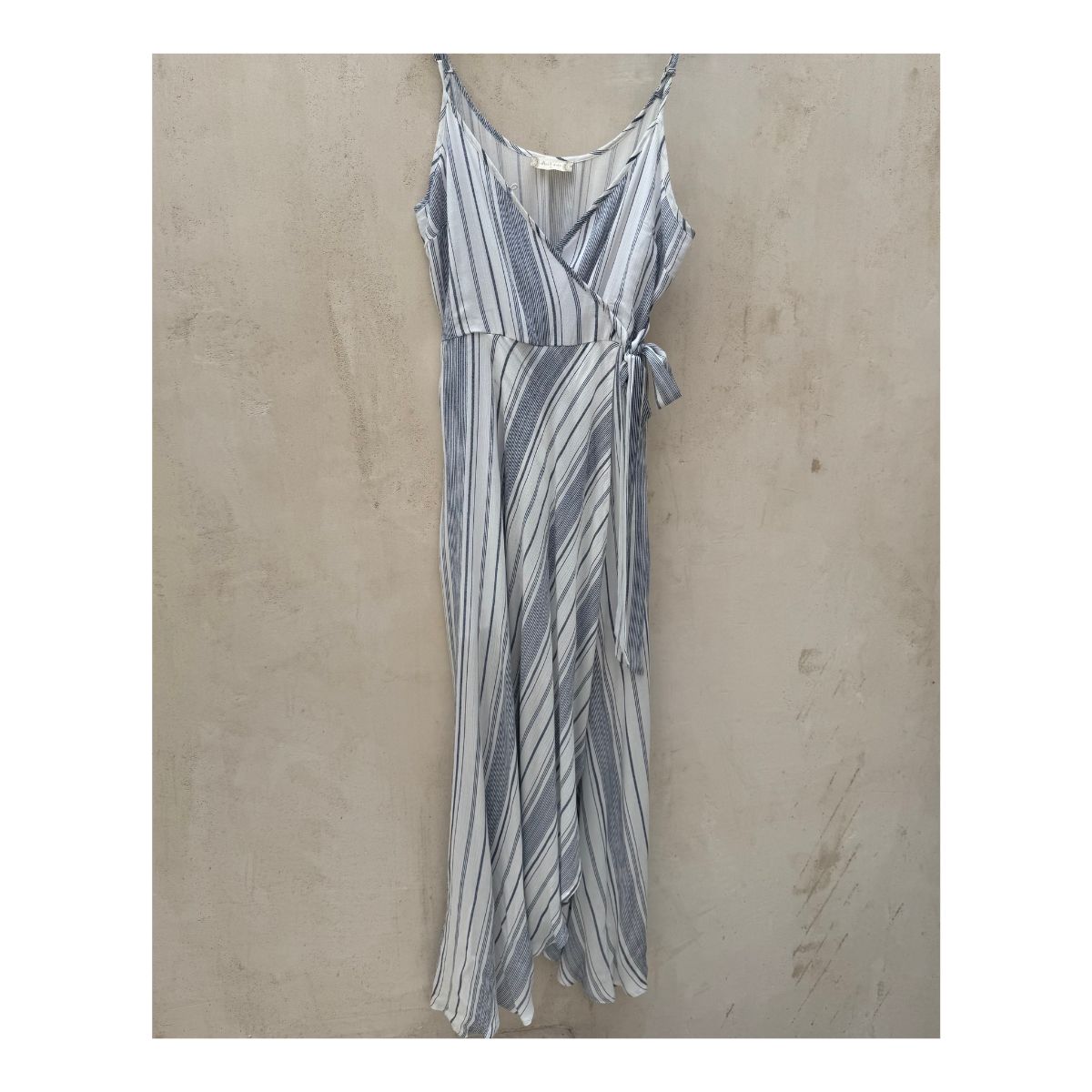Vestido striped wrap maxi , marca altard state, talla S y estilo clásico coastal grandma