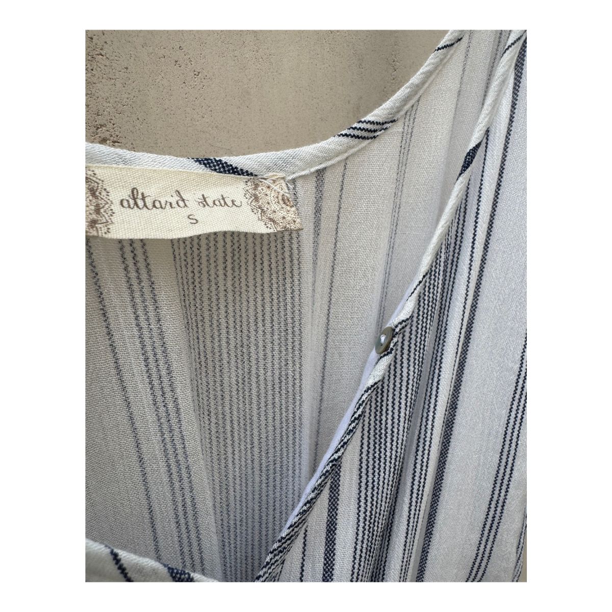 Vestido striped wrap maxi , marca altard state, talla S y estilo clásico coastal grandma