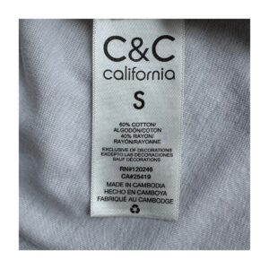 Blusa blanca C&C California con mangas de crochet, ideal para paseos costeros, talla S y mexcla de algodón. estilo coastal grandama