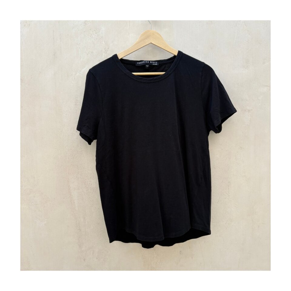 Tee algodón premium pima de Veronica Beard en talla L estilo old money ideal para armario capsula