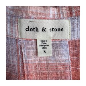 Camisa Cloth & Stone en tones coral, lavanda y crema. Talla S Estilo prairie
