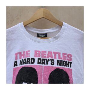 Cop top THE BEATLES marca cotton-on en algodón talla M y estilo retro