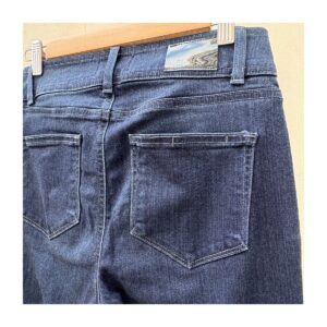 Jeans Paige Claudine Natalia con tiro alto y talla 26. Denim artesanal premium y estilo old money