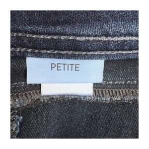 Jeans Paige Claudine Natalia con tiro alto y talla 26. Denim artesanal premium y estilo old money