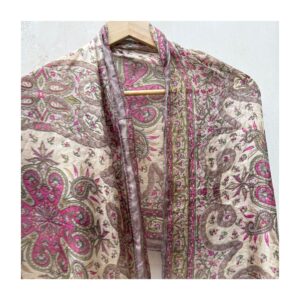 Foulard en 100% seda. Hecho en India, estilo romántico.