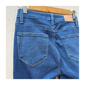 Heritage denim Paige ultra skinny con raw hem láser. Talla 26 estilo french girl Tecnología transcend que mantiene forma. low-key style, luxury urbano y momentos de slow living