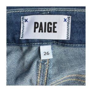 Heritage denim Paige ultra skinny con raw hem láser. Talla 26 estilo french girl Tecnología transcend que mantiene forma. low-key style, luxury urbano y momentos de slow living