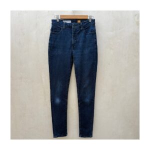 Pilcro Superscript: los jeans con high rise y corte skinny talla 25. Estilo french girl