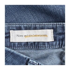 Pilcro Superscript: los jeans con high rise y corte skinny talla 25. Estilo french girl